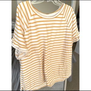 Old Navy top size XXL- yellow stripes